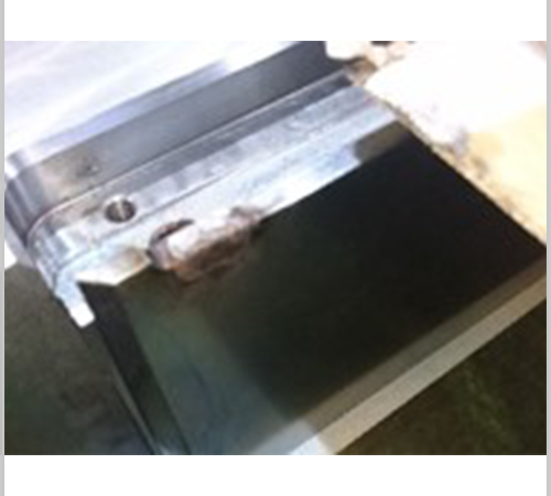 収納ケース引き出し部品用金型のバリ修理 | プラスチック金型メンテセンター.COM