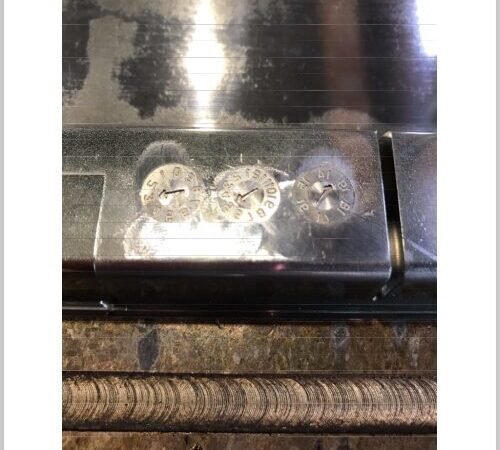 収納ケース用金型のデートマーク交換 | プラスチック金型メンテセンター.COM 収納ケース用金型のデートマーク交換 | プラスチック金型メンテセンター.COM
