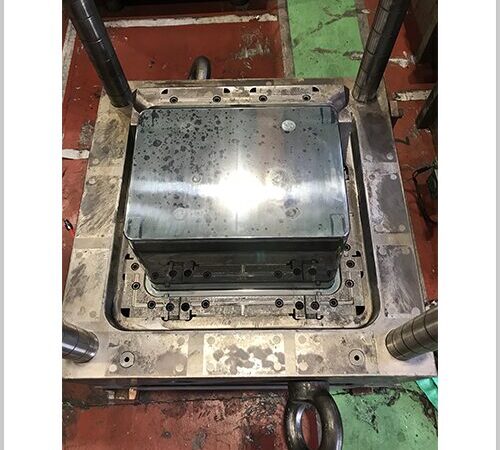 収納ケース用金型のPL面掃除 | プラスチック金型メンテセンター.COM