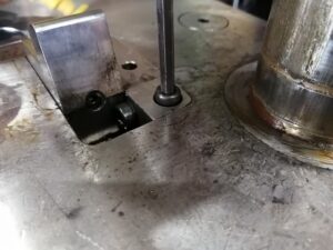 キャップボルトの摩耗確認 | プラスチック金型メンテセンター.COM