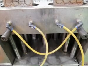冷却水用 継手の破損 | プラスチック金型メンテセンター.COM