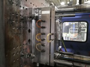 エジェクタープレートの戻り不良 | プラスチック金型メンテセンター.COM エジェクタープレートの戻り不良 | プラスチック金型メンテセンター.COM