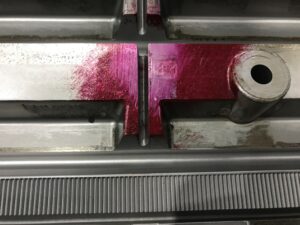 金型におけるバリとは?発生原因から対策、バリ修理事例をご紹介! | プラスチック金型メンテセンター.COM 金型におけるバリとは?発生原因から対策、バリ修理事例をご紹介! | プラスチック金型メンテセンター.COM