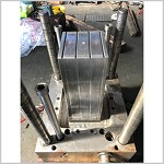 自動車バッテリー用金型の水没修理 | プラスチック金型メンテセンター.COM