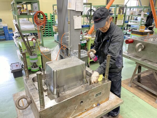 甲信越エリア随一！プラスチック成形金型の新規設計製作～修理・改造～メンテナンスをワンストップ対応する生産体制 | プラスチック金型メンテセンター.COM